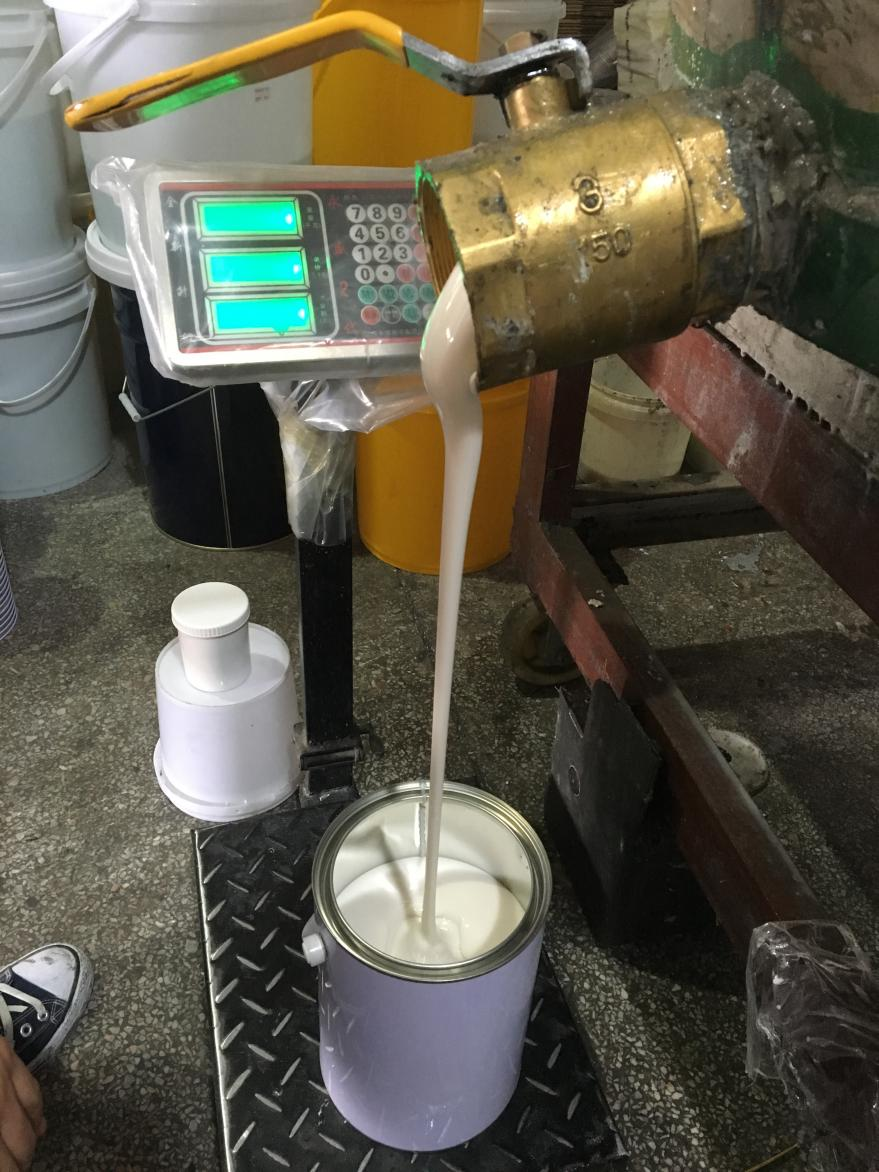 液態(tài)硅膠產(chǎn)品出現(xiàn)流紋路的原因是什么？