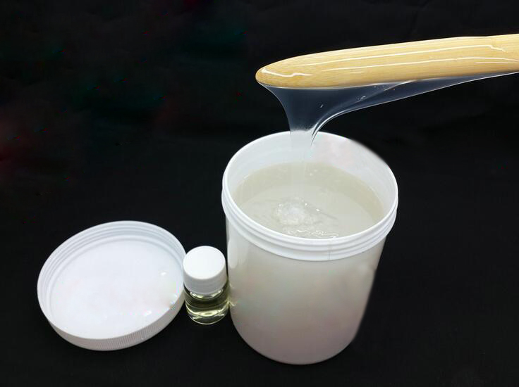 生產(chǎn)高端液態(tài)硅膠制品有什么方法？